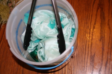 dip dye in bucket